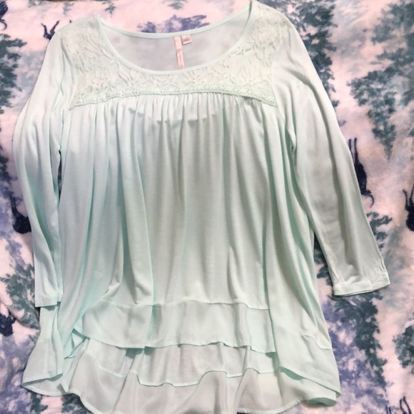 Ladies Hi/Lo Lauren Conrad Top - Picture 13 of 14